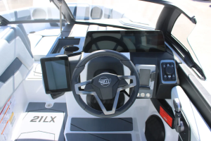 2026 Malibu Boats 21 LX for sale in New Braunfels, Texas