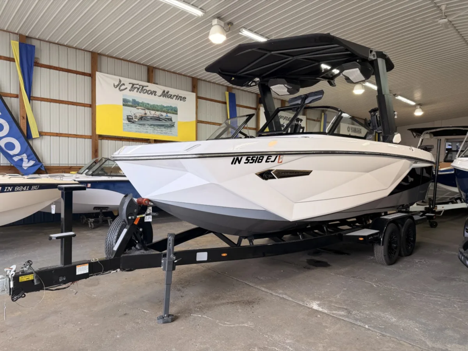 2022 Nautique G23