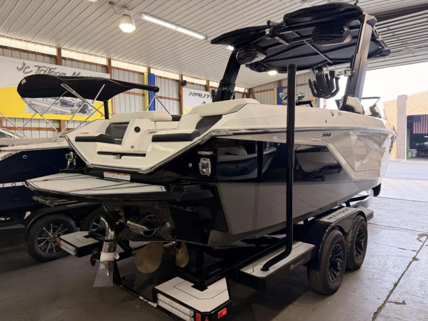 2022 Nautique G23