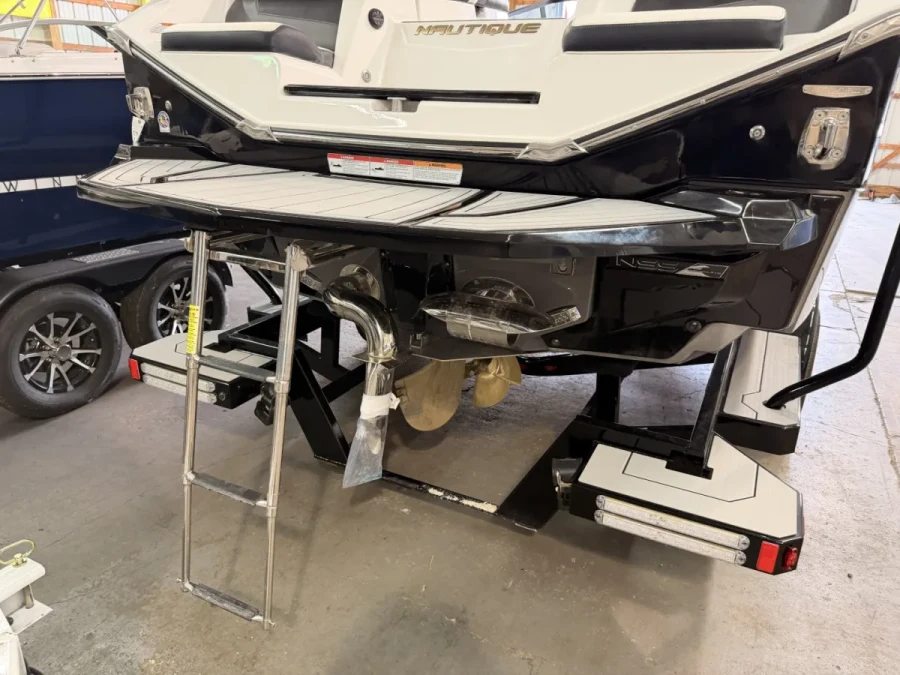 2022-nautique-g23-113002-image6.webp