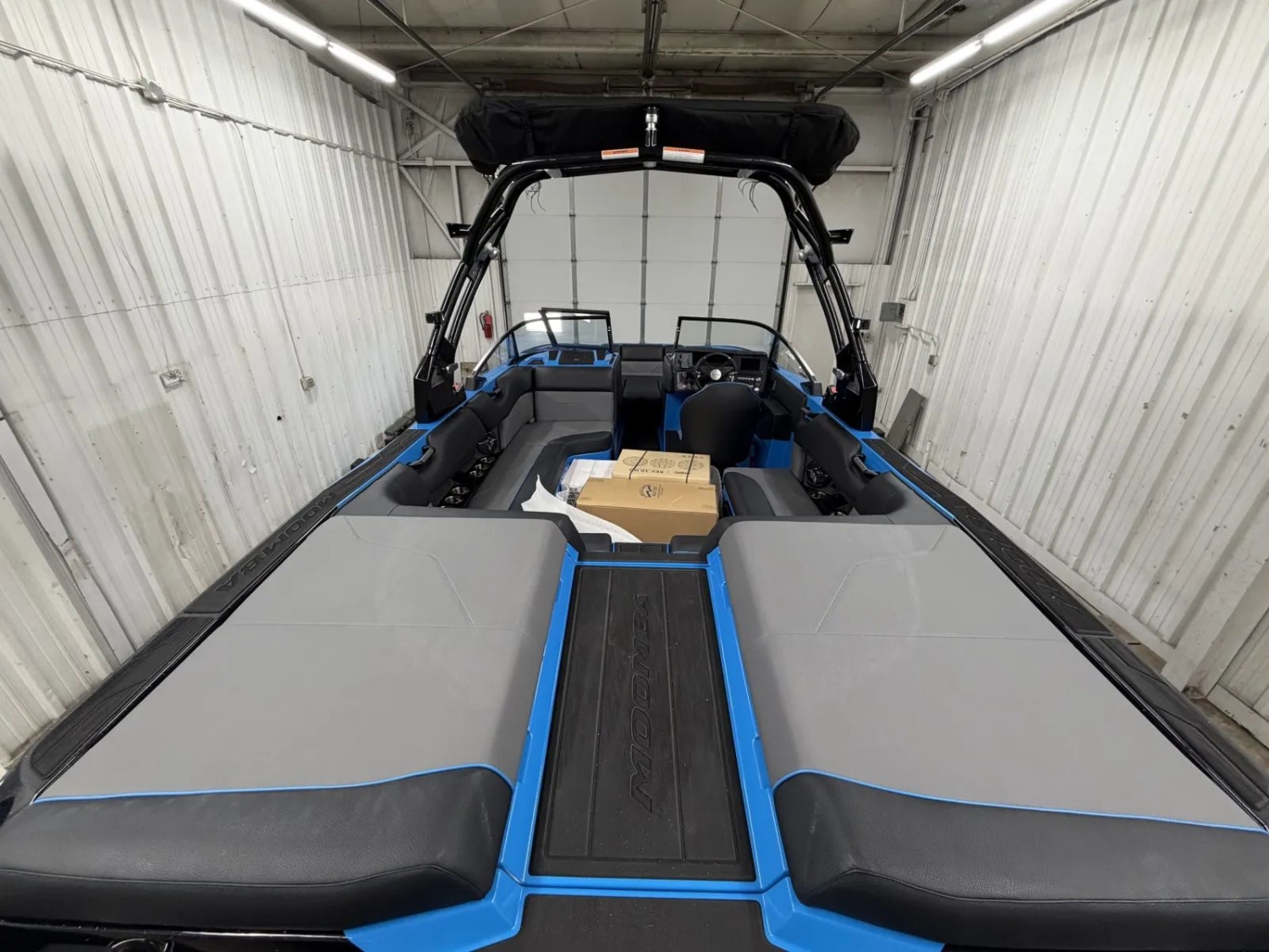 2026 MOOMBA MAX