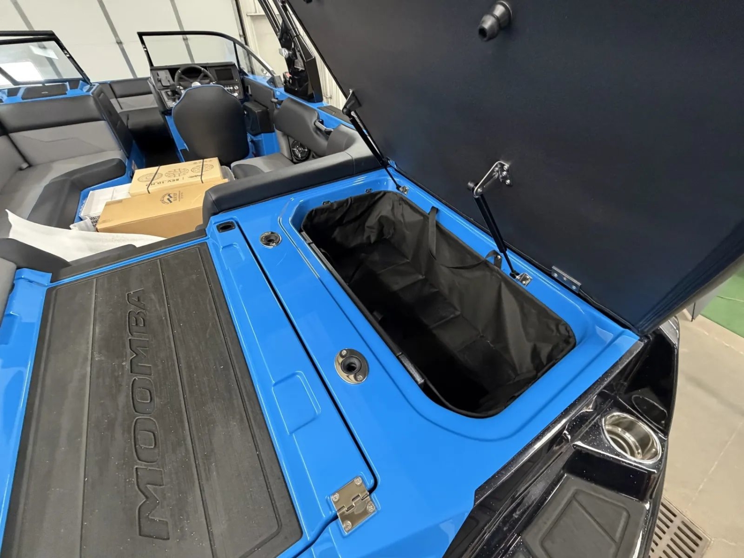 2026 MOOMBA MAX