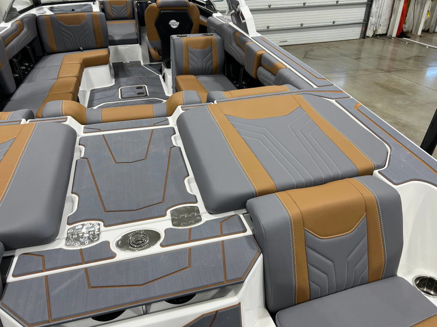 2026 Malibu Boats Wakesetter 25 LSV for sale in Cincinnati, Ohio