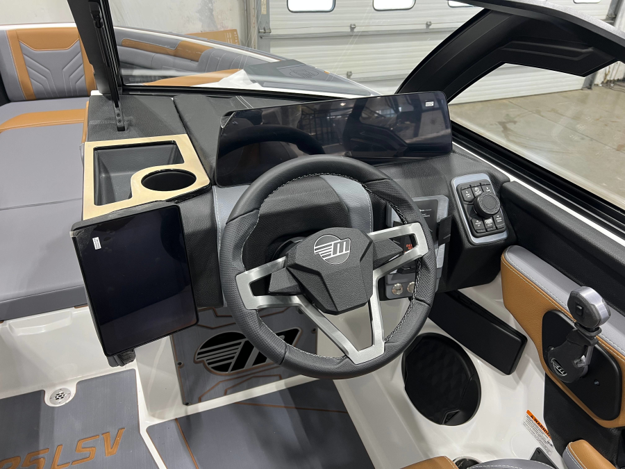 2026 Malibu Boats Wakesetter 25 LSV for sale in Cincinnati, Ohio