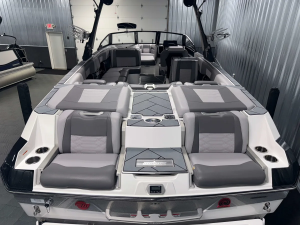 2022 Malibu Boats Wakesetter 25 LSV for sale in Wayland, Michigan