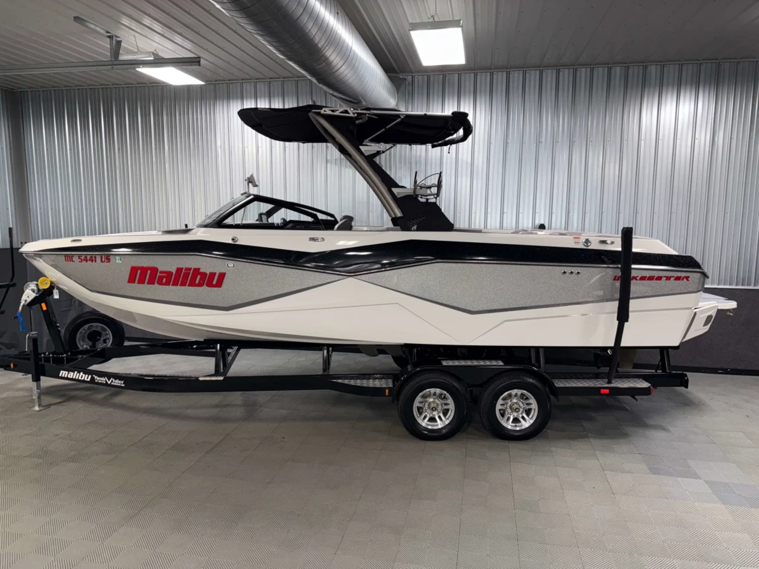 2022 Malibu Boats Wakesetter 25 LSV for sale in Wayland, Michigan
