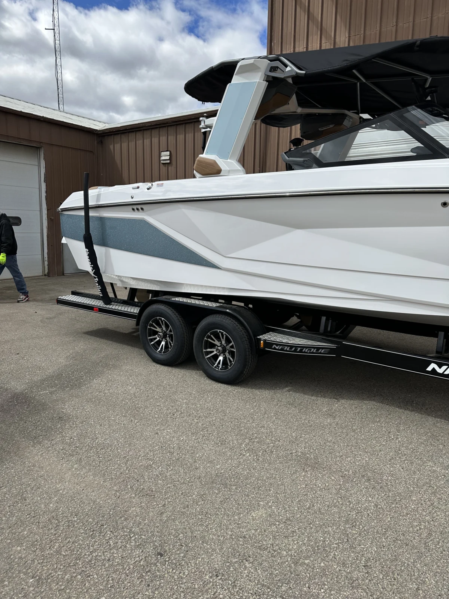 2024 Nautique G23 Loaded Low Hr Thrusters, Power Tower, Ceramic Coated, Supplemental Ballast