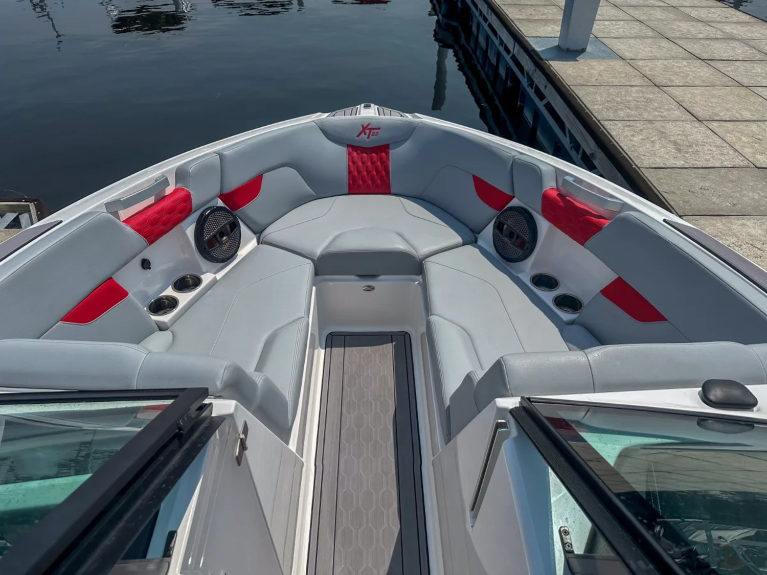 2023 MasterCraft XT23