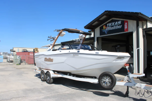 2026 Malibu Boats Wakesetter 25 LSV for sale in New Braunfels, Texas