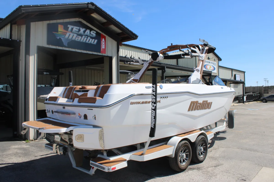 2026 Malibu Boats Wakesetter 25 LSV for sale in New Braunfels, Texas
