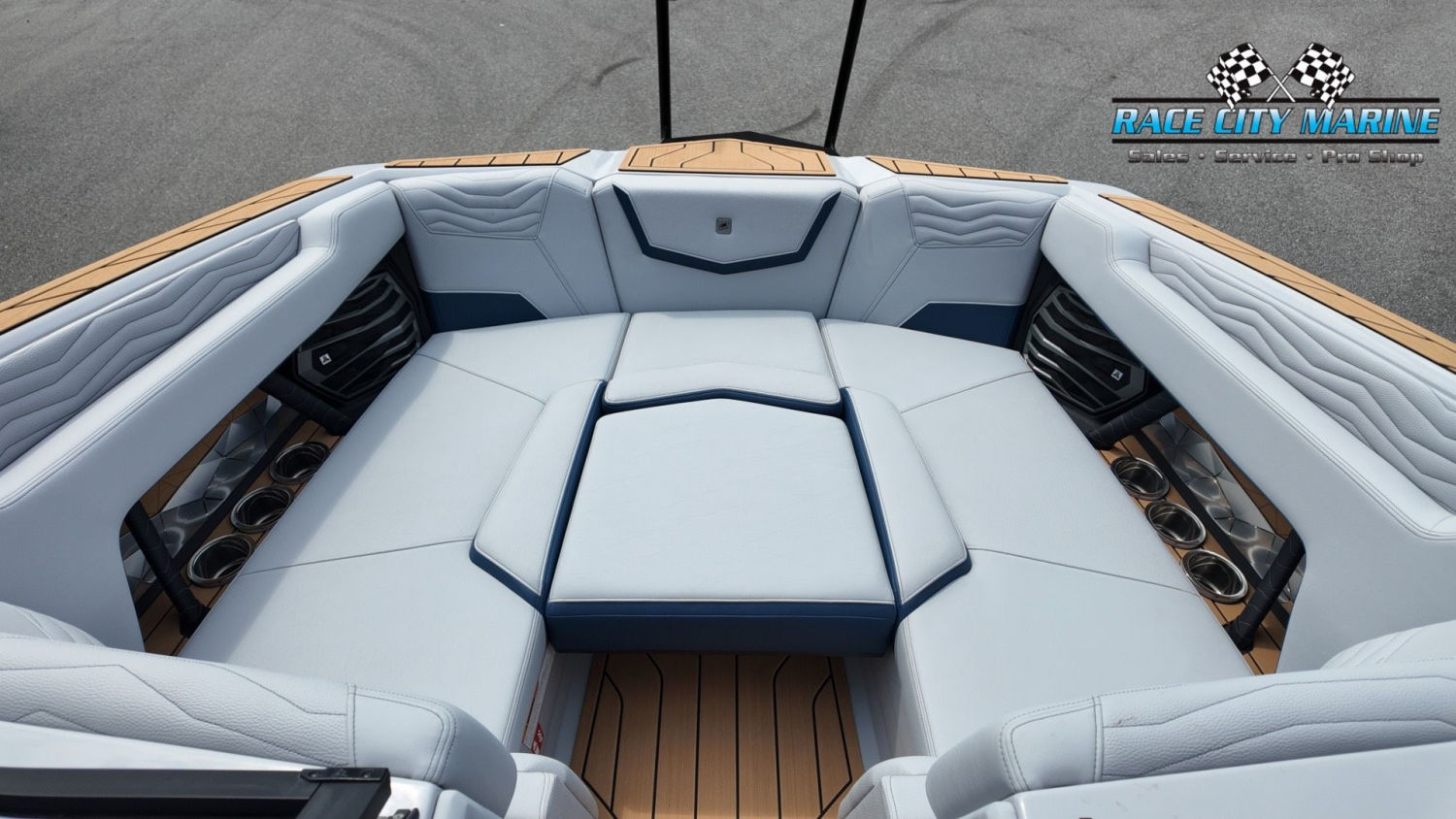 2026 Nautique G23
