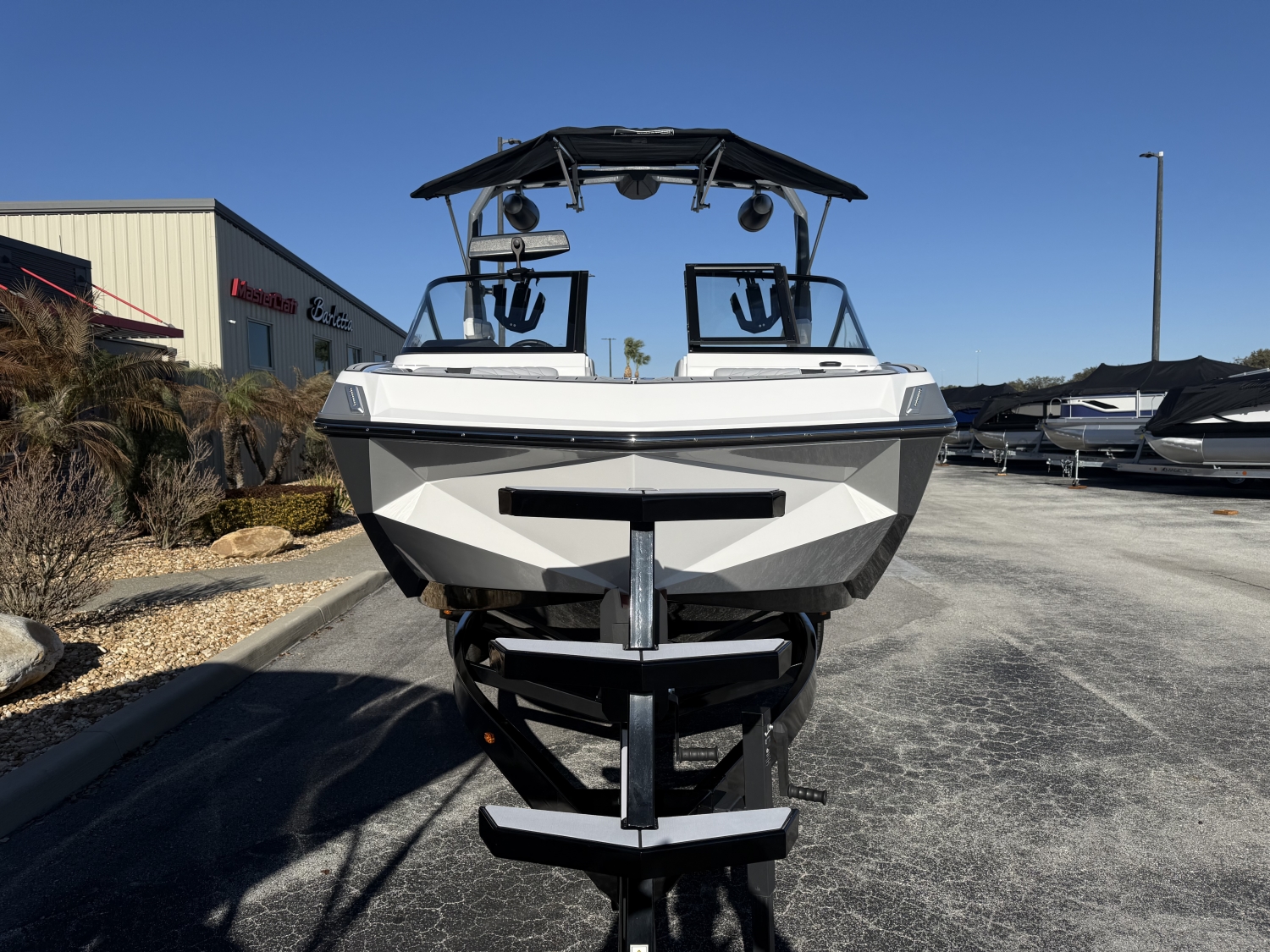 2024 Nautique G23