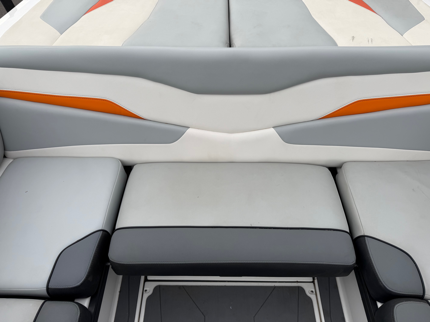 2022 Axis Wake Research T220