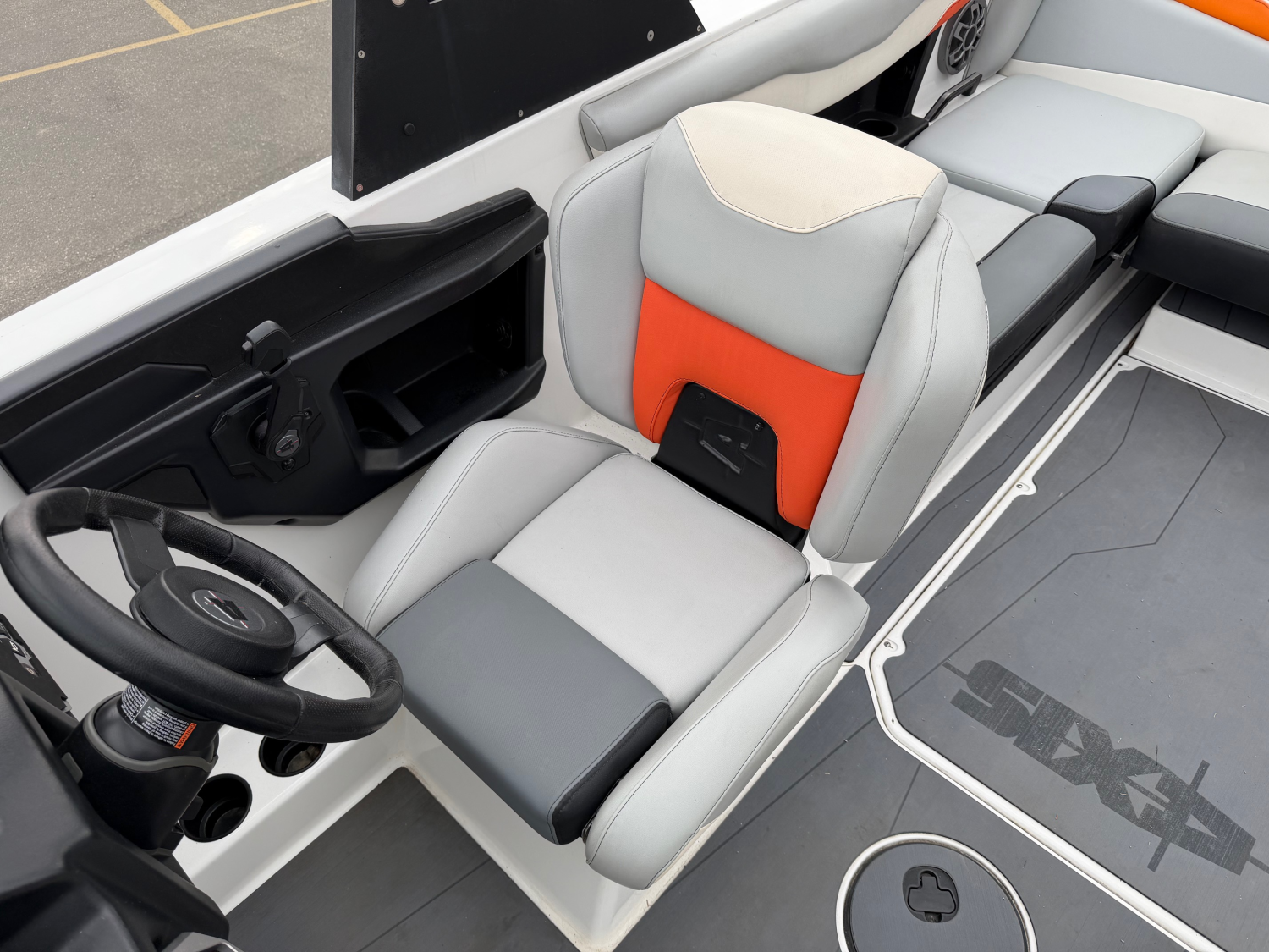 2022 Axis Wake Research T220