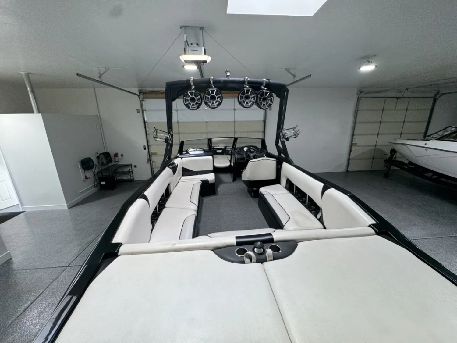 2015 Axis A24 PCM 450 Low hours