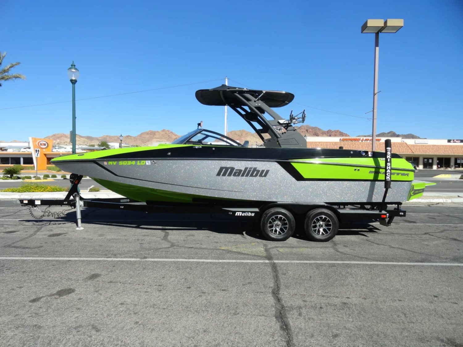 2018 Malibu Wakesetter 24 MXZ