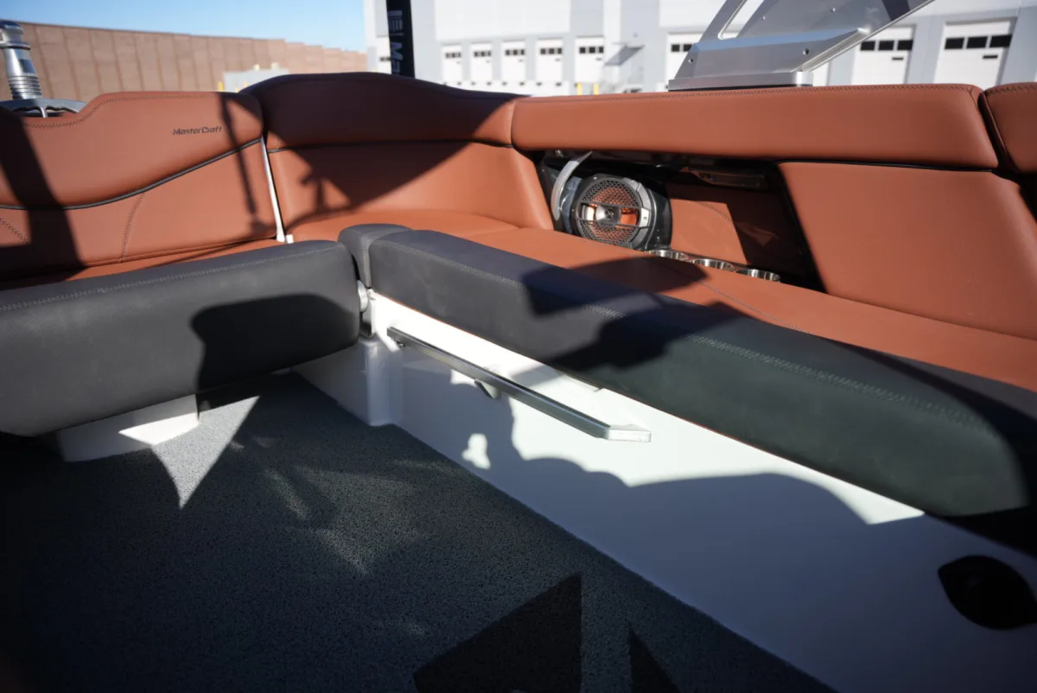 2019 MasterCraft XT22 - Newly listed - LOW HOURS!