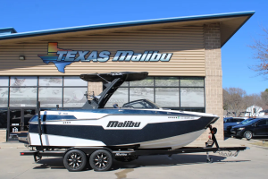 2021 Malibu Boats M220 for sale in Dallas, Texas