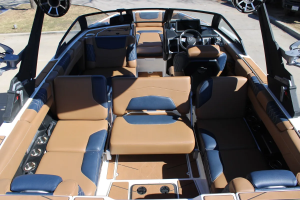 2021 Malibu Boats M220 for sale in Dallas, Texas