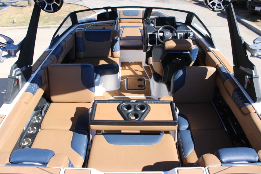 2021 Malibu Boats M220 for sale in Dallas, Texas