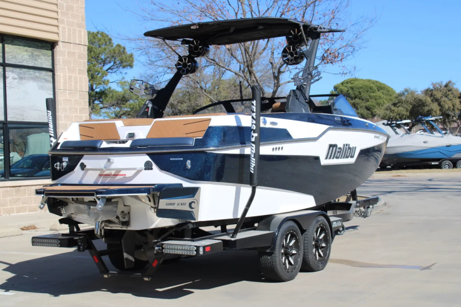 2021 Malibu Boats M220 for sale in Dallas, Texas
