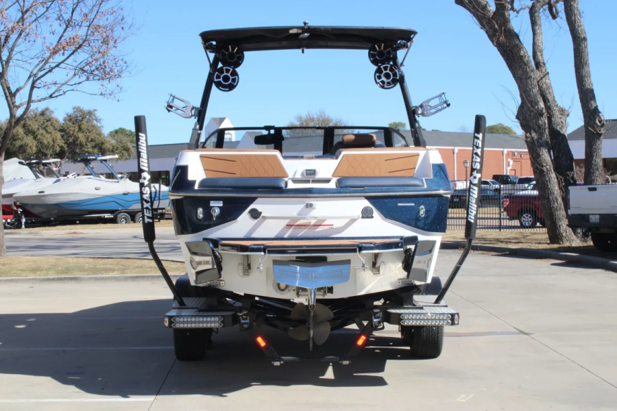 2021 Malibu Boats M220 for sale in Dallas, Texas