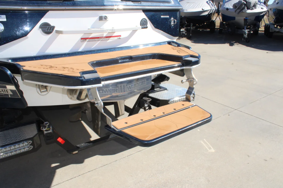 2021 Malibu Boats M220 for sale in Dallas, Texas