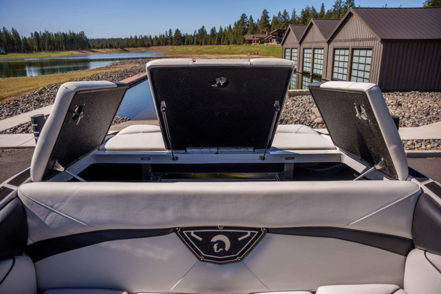 2026 Centurion Nv243