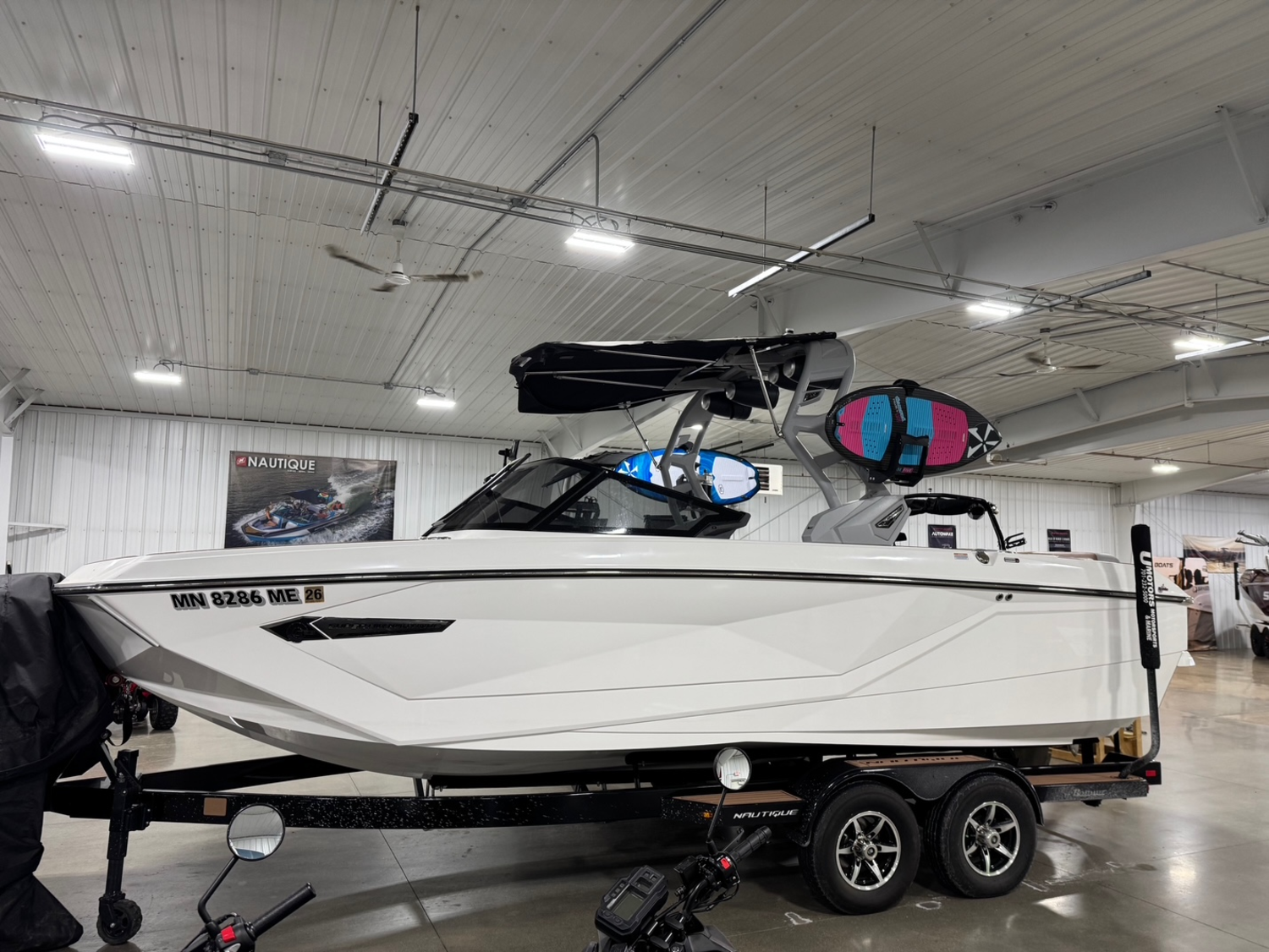 2021 Nautique G23