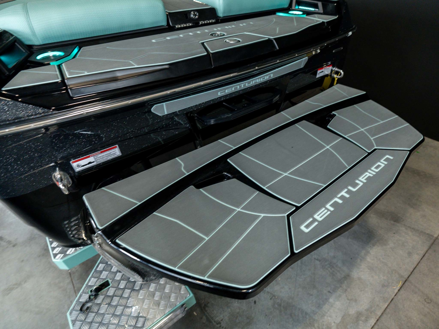 2026 Centurion Boats Ri245
