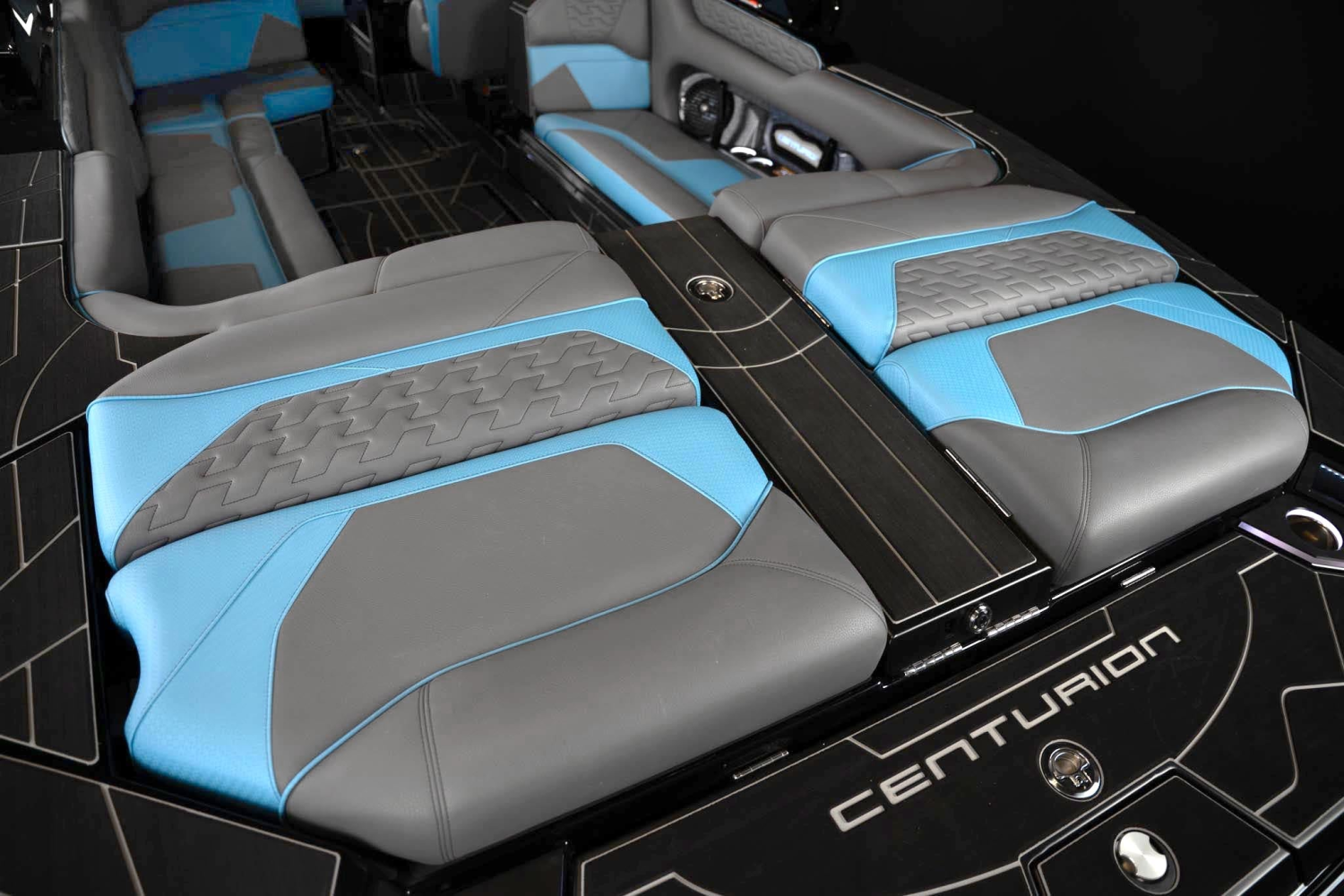 2026 Centurion Boats Ri245