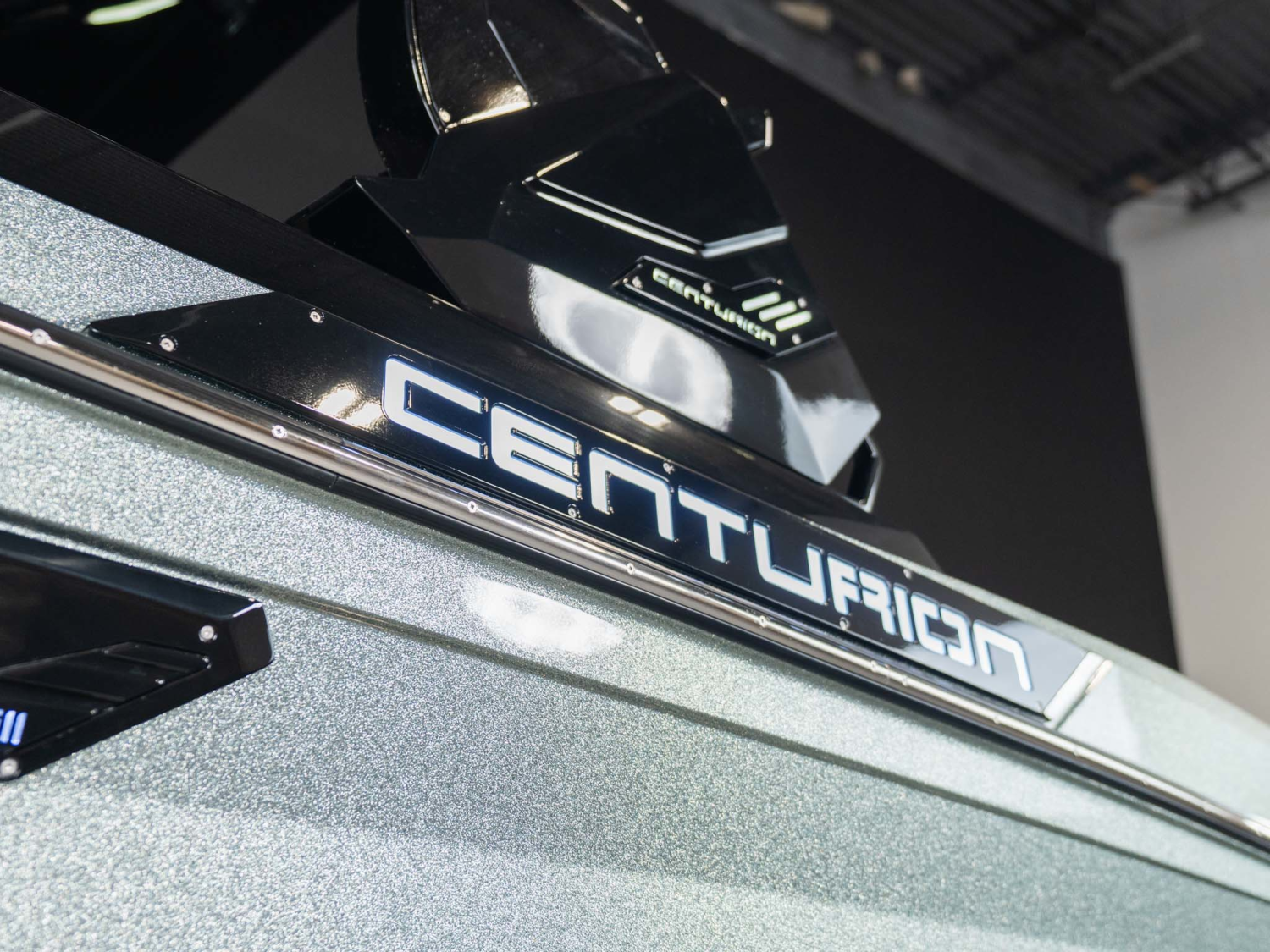 2026 Centurion Boats Ri245