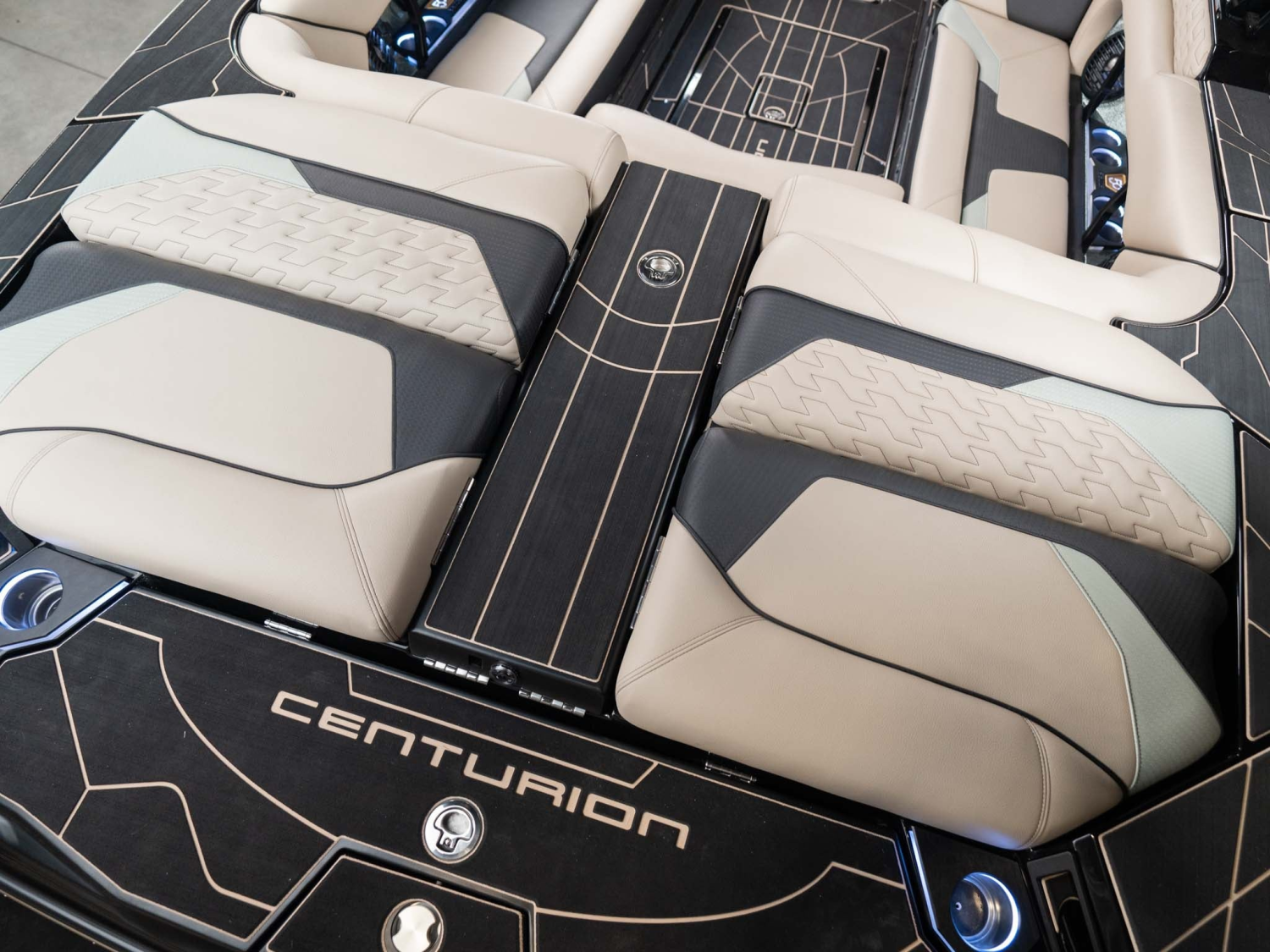 2026 Centurion Boats Ri245