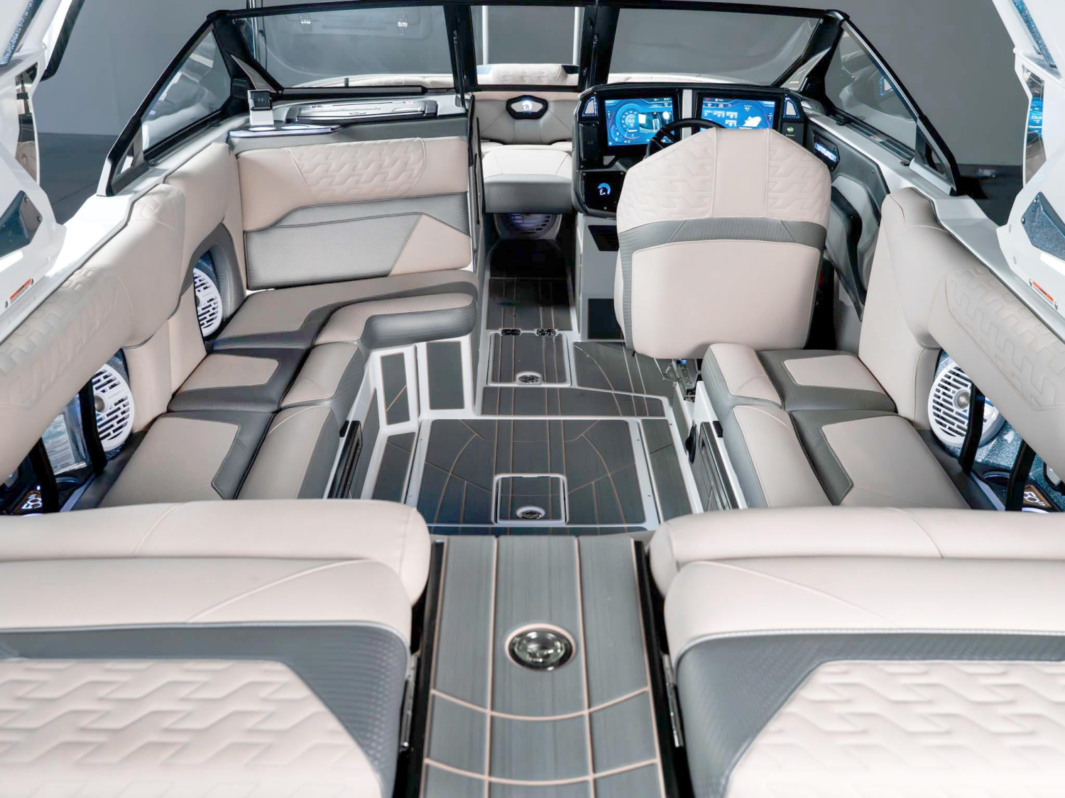 2026 Centurion Boats Ri230