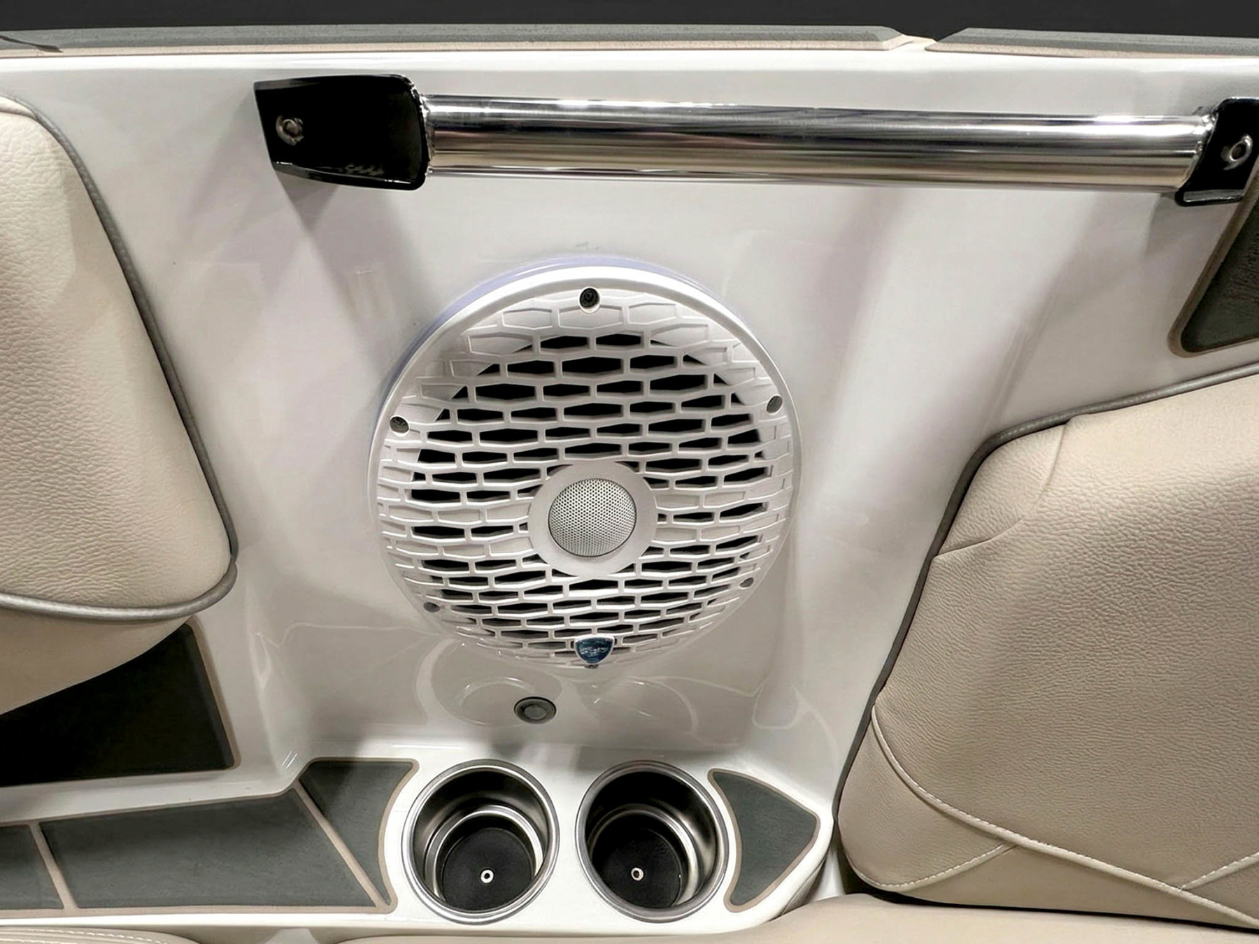 2026 Centurion Boats Nv243