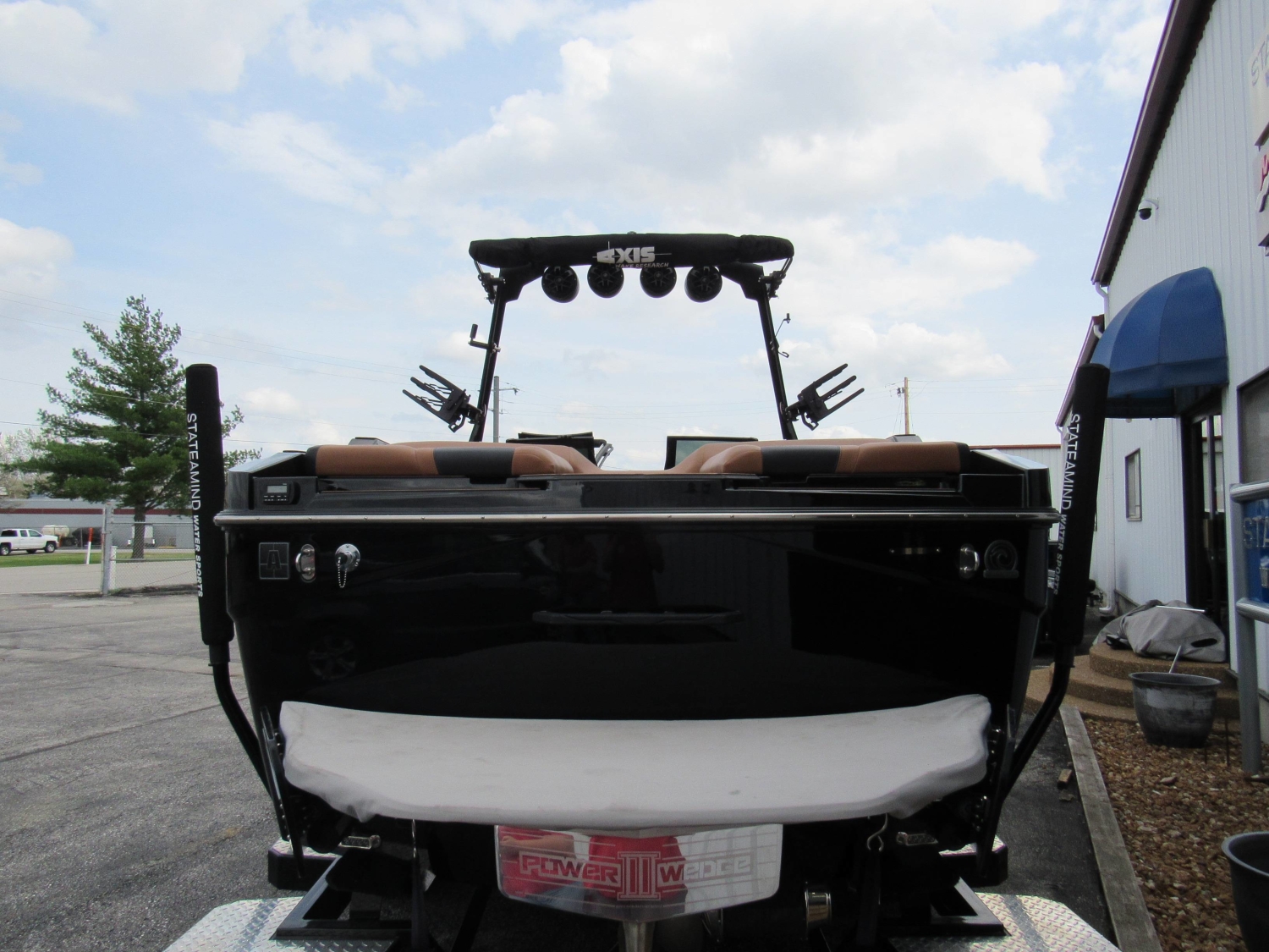2023 Axis T250