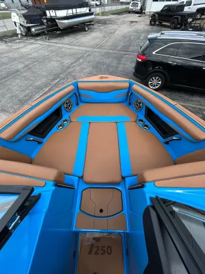 2023 Axis Boats T250 for sale in Hazelwood, Missouri