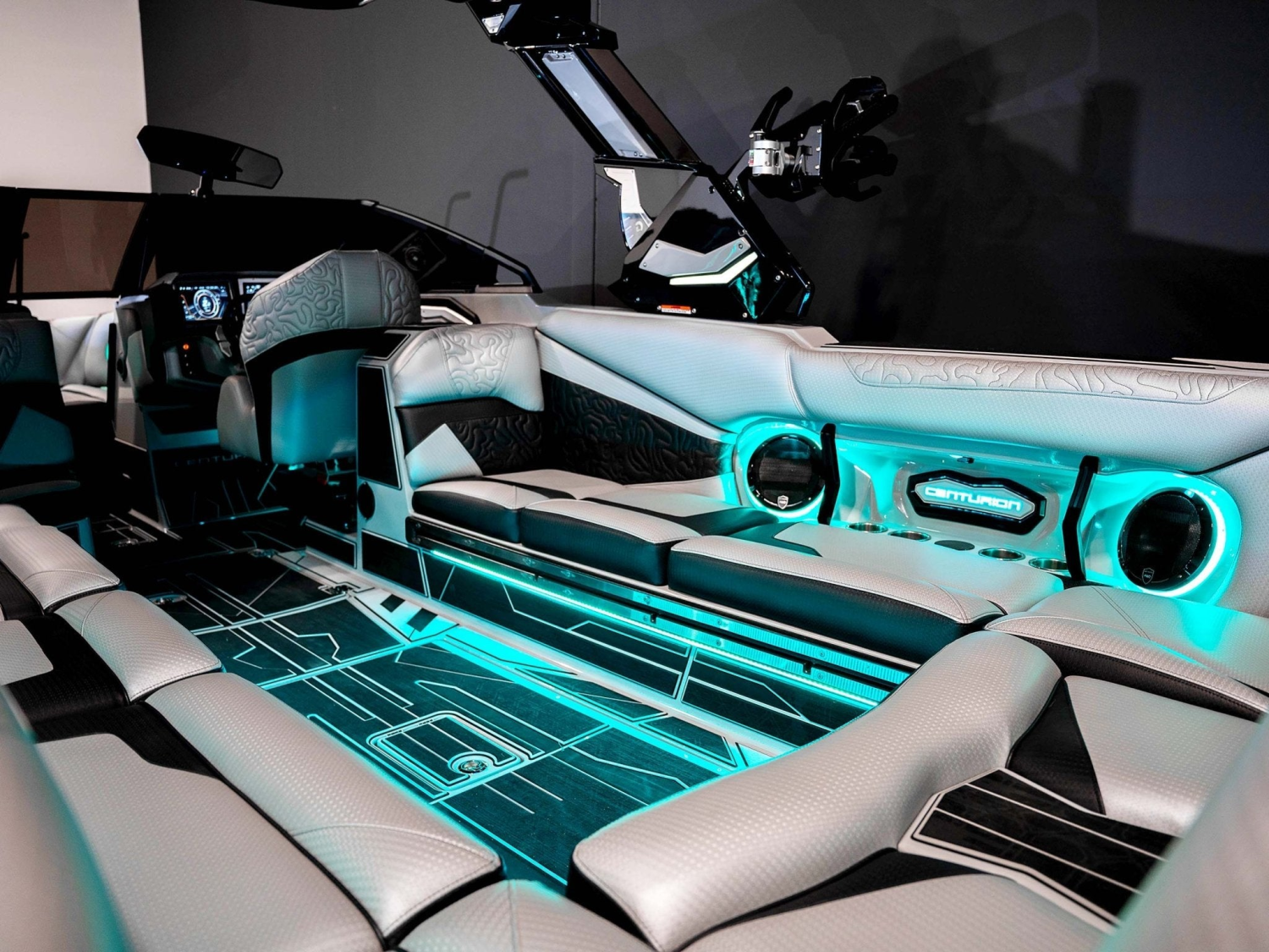 2024 Centurion Boats Ri265