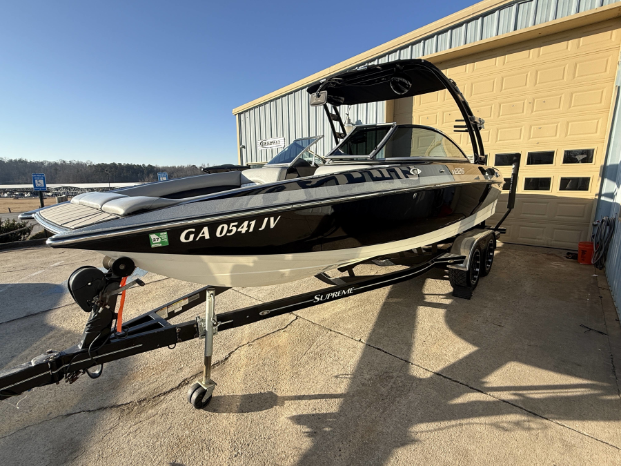 2012 Supreme Boats V226 for sale in Buford, Georgia