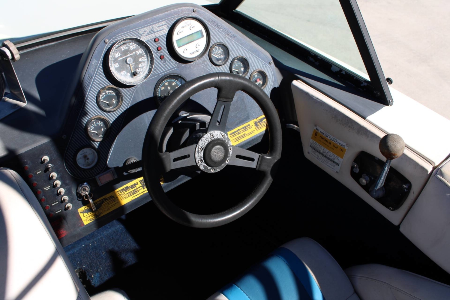 1986 Nautique 2001