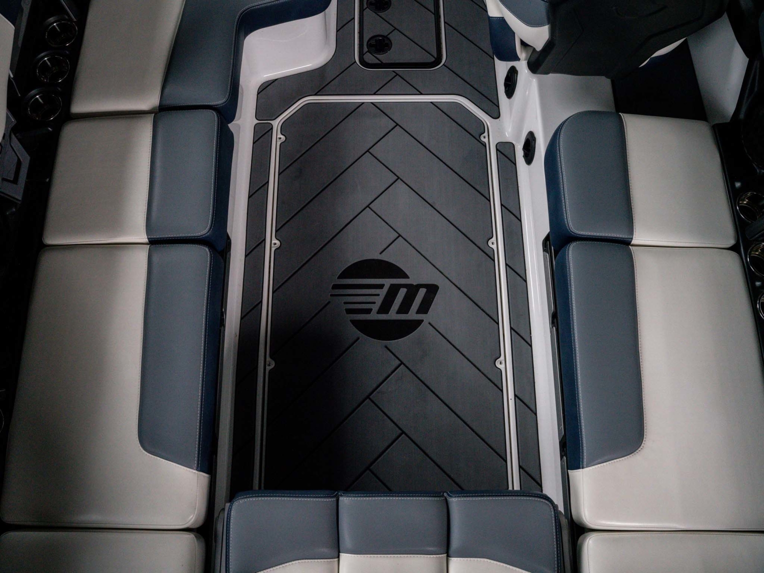 2024 Malibu Boats 23LSV