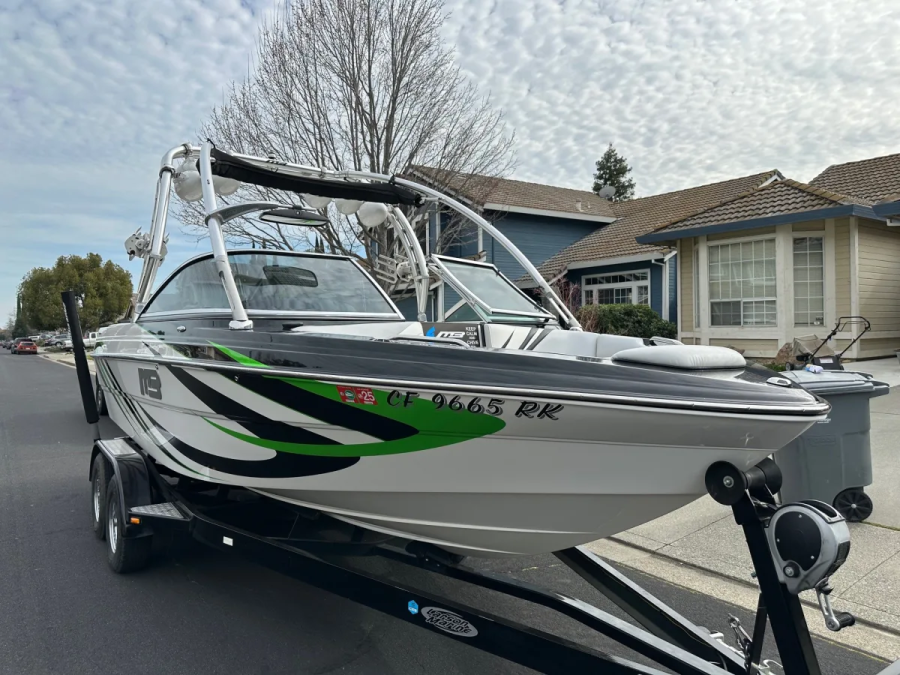 2011 MB Sports Boats B52 21 for sale in Vacaville, California