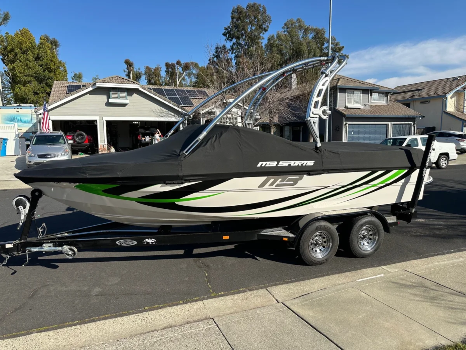 2011 MB Sports Boats B52 21