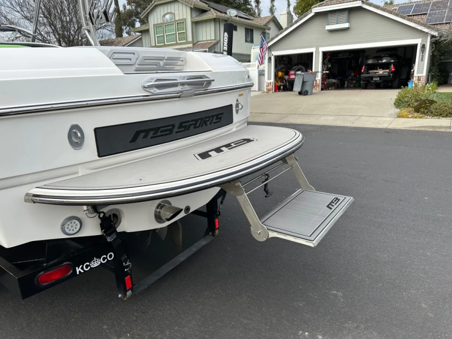 2011 MB Sports Boats B52 21 for sale in Vacaville, California