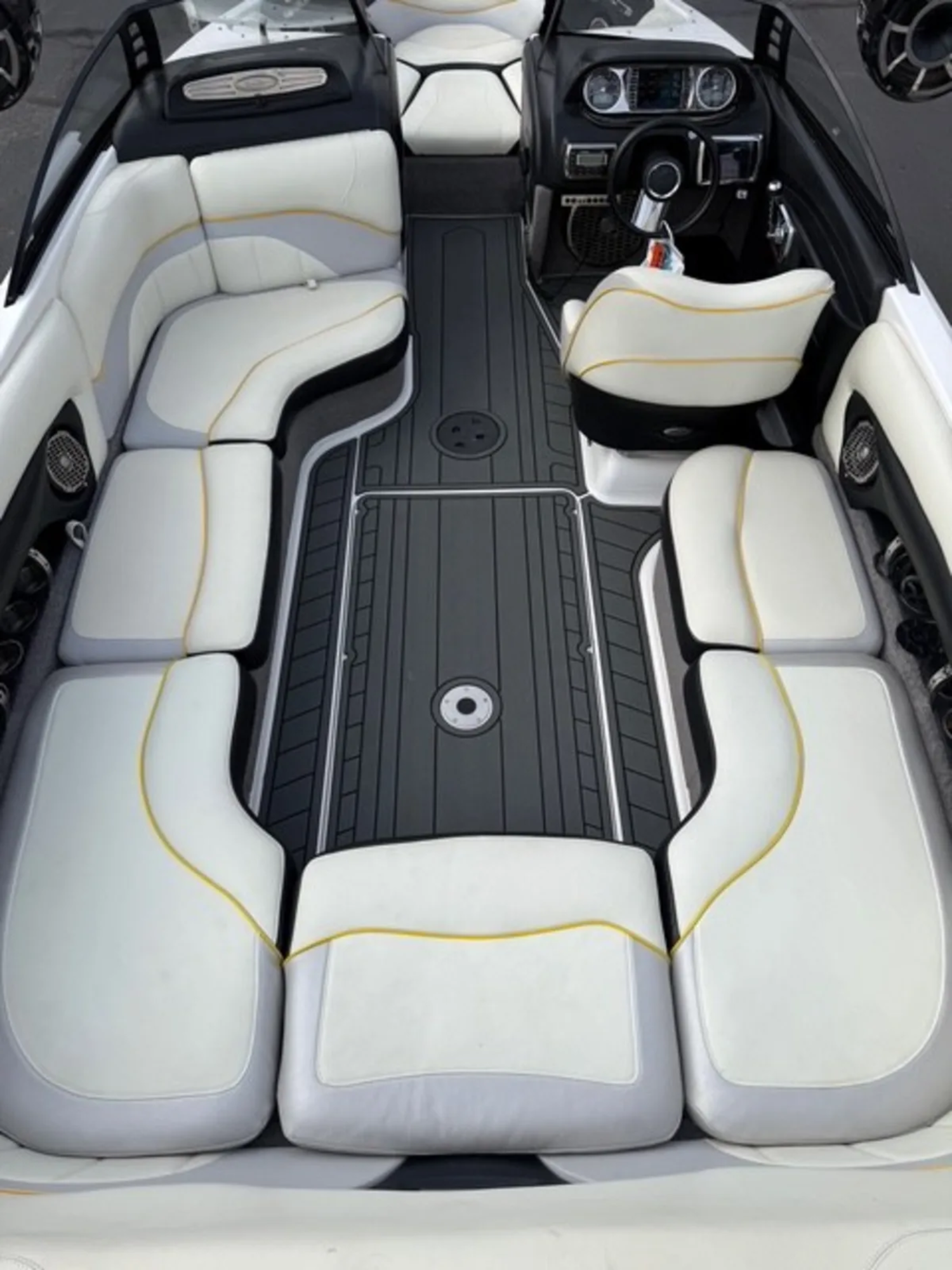  2013 Malibu Wakesetter 23 LSV 