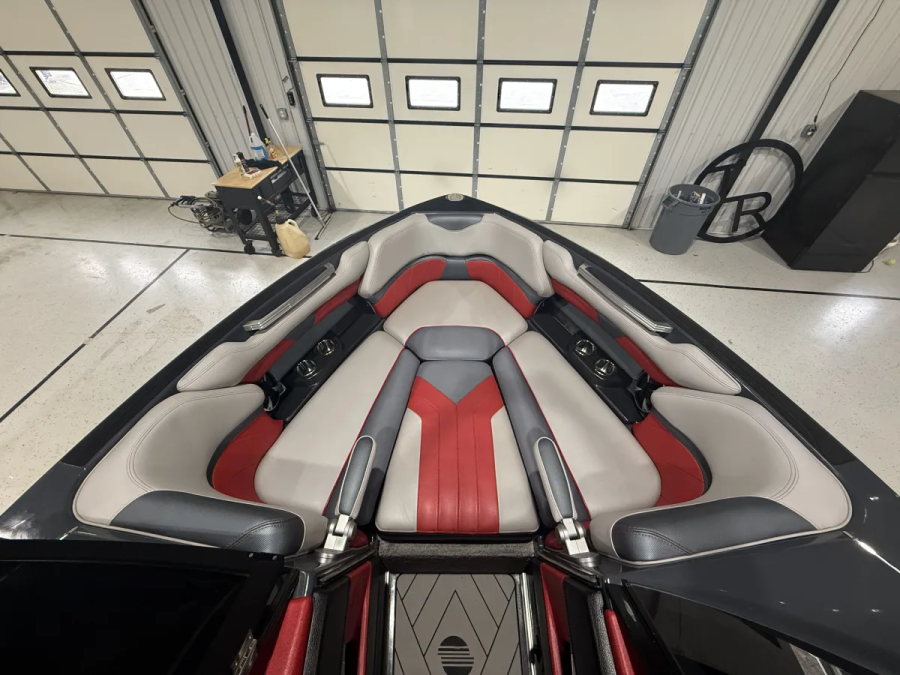 2018 Malibu Boats Wakesetter 25 LSV for sale in Paradise, Texas