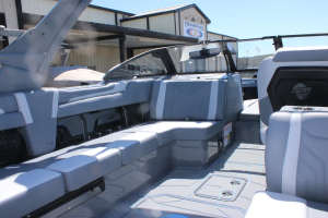 2026 Malibu Boats Wakesetter 25 LSV for sale in New Braunfels, Texas