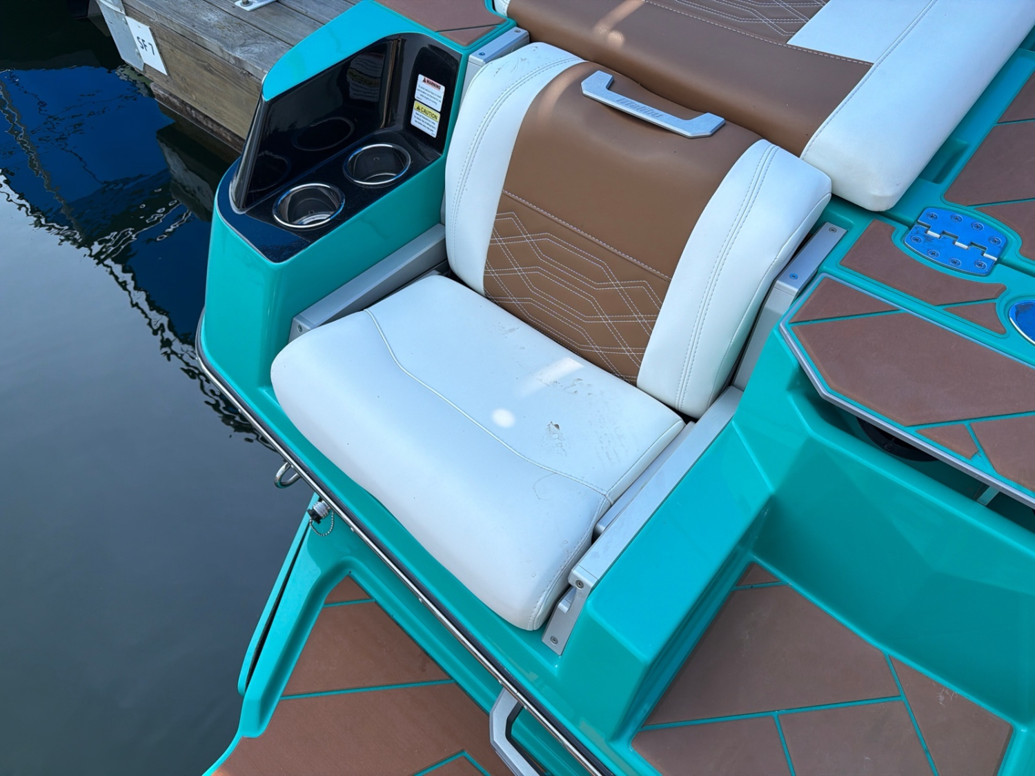 2023 Malibu 26 LSV