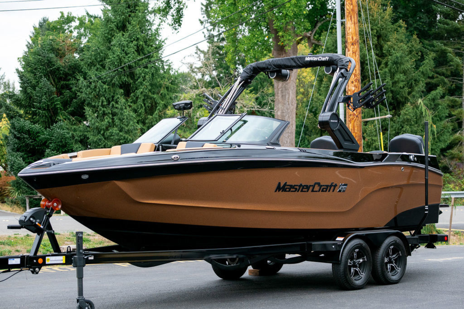 2024 Mastercraft XT23 Ashley Kidd Edition
