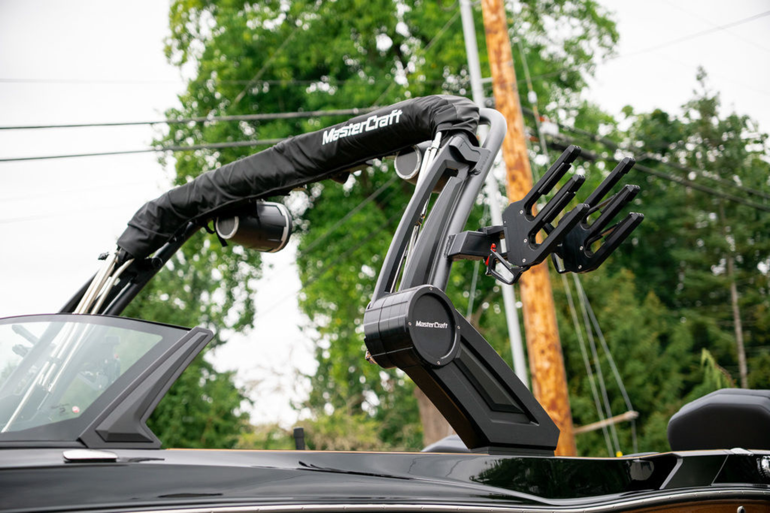 2024 Mastercraft XT23 Ashley Kidd Edition